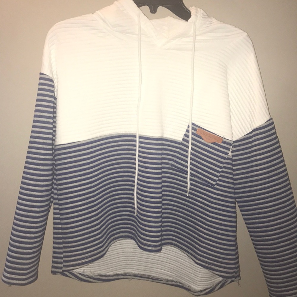 Cropped hoodie